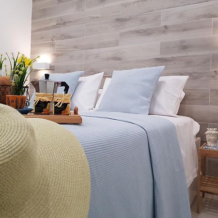 Martin Holiday Apartments Giardini Naxos Bilik gambar