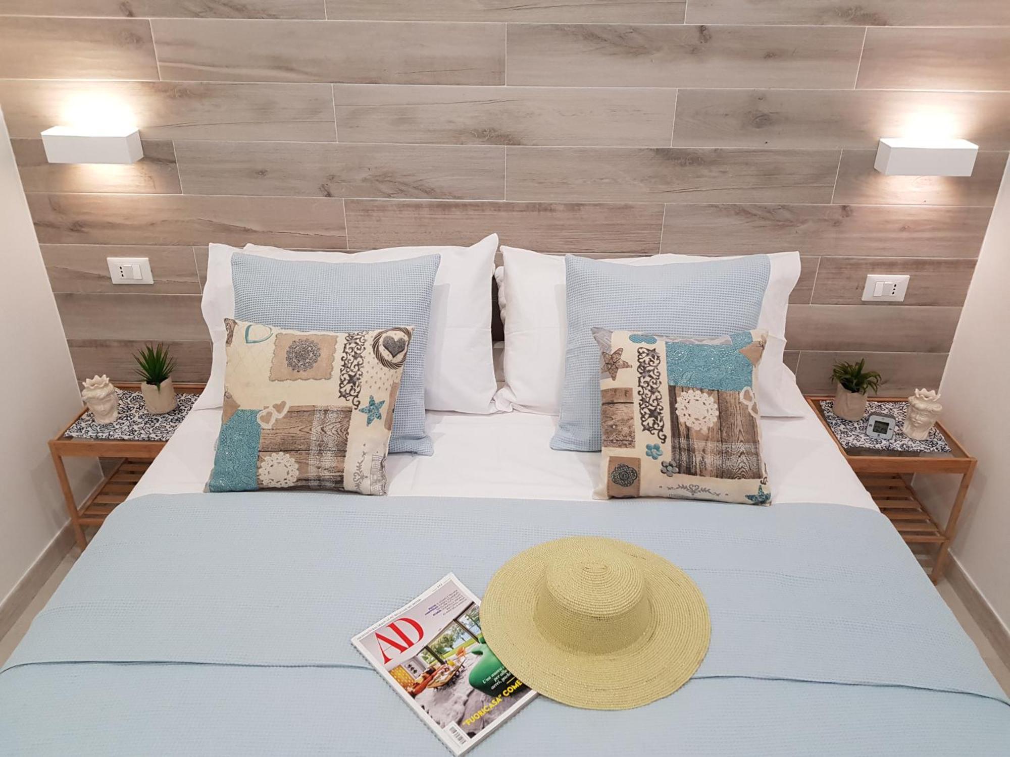 Martin Holiday Apartments Giardini Naxos Bilik gambar